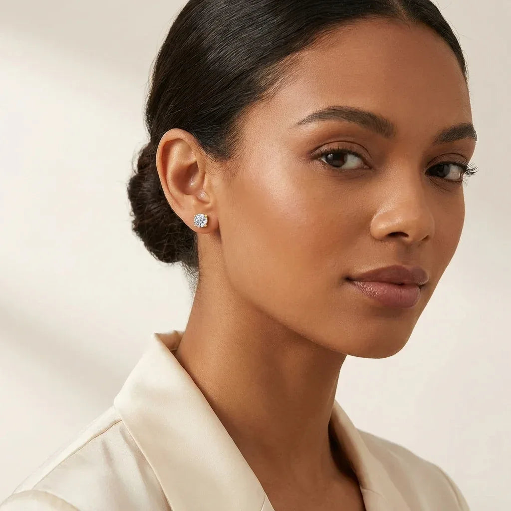 Éclat Studs · S925 Silver & Moissanite