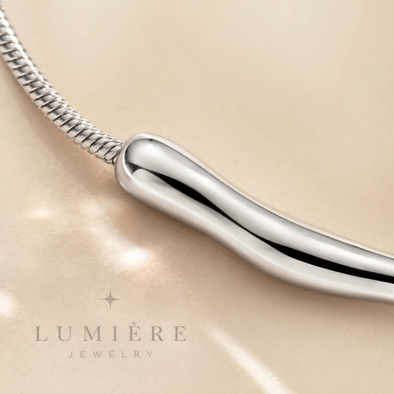 Arc Necklace · Gold / Silver