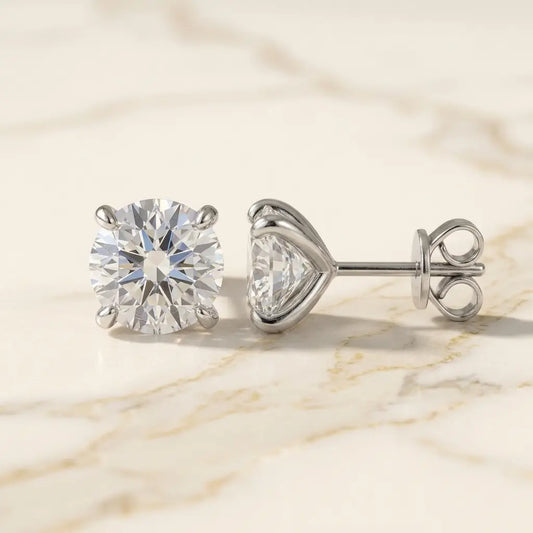Lumière Studs · Moissanite