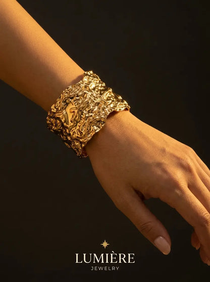 Arc Bangle · 18K Gold Finish