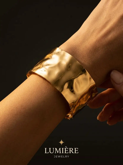 Arc Bangle · 18K Gold Finish
