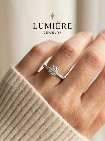Céleste Solitaire Ring · Brilliant-Cut Stone