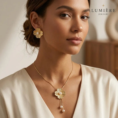 Fleur Pearl Set · Necklace & Earrings