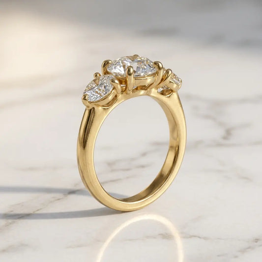 Trine Ring · Moissanite