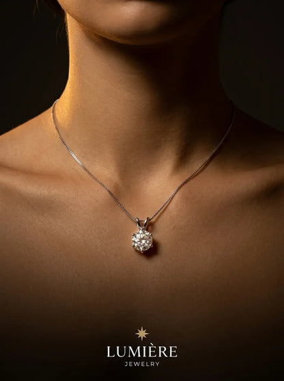 Lumière Solitaire Necklace · Moissanite