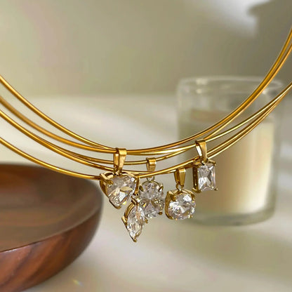 Forme Necklace · Gold Tone