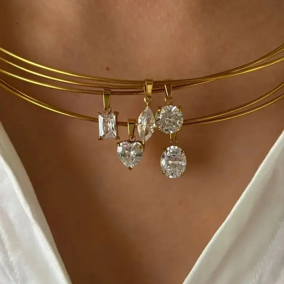 Forme Necklace · Gold Tone