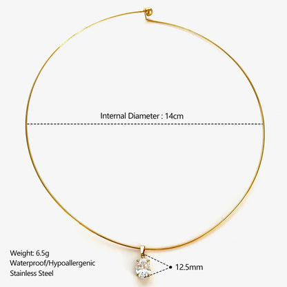 Forme Necklace · Gold Tone